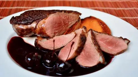 Souv Duck Breast with Red Wine 红酒慢炖香煎鸭胸肉 1pc