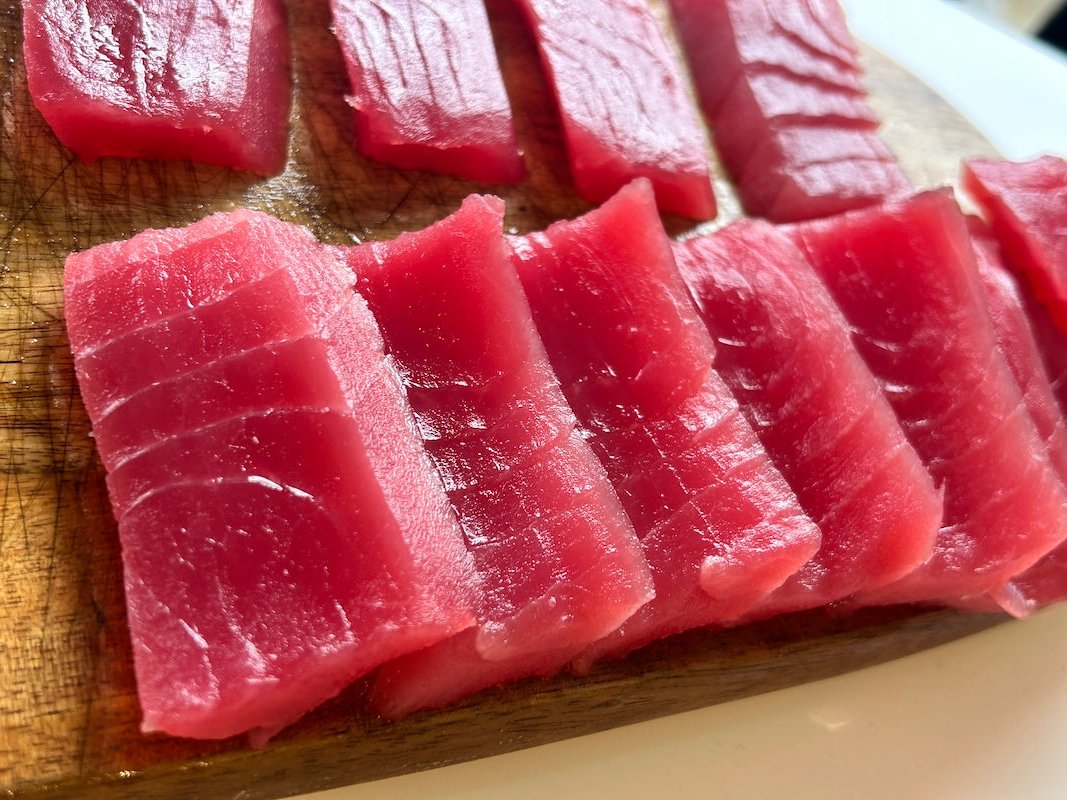 Premium Sashimi Yellowfin Tuna Loin 顶级刺身金枪鱼柳 10oz